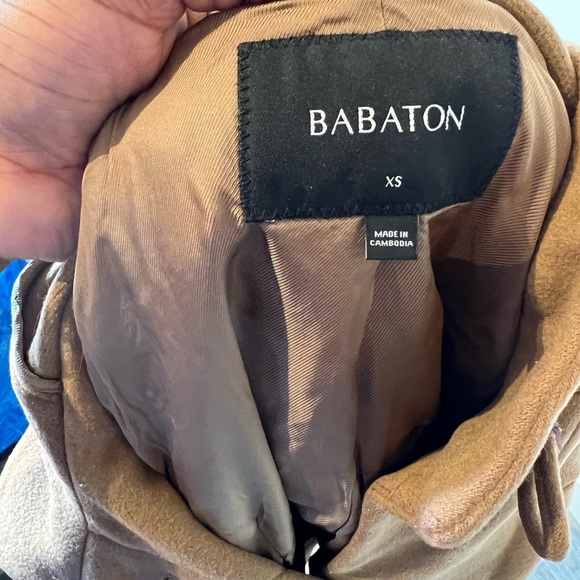Aritzia Babaton Brady Wool xs camel colour Coat - Picture 9 of 12